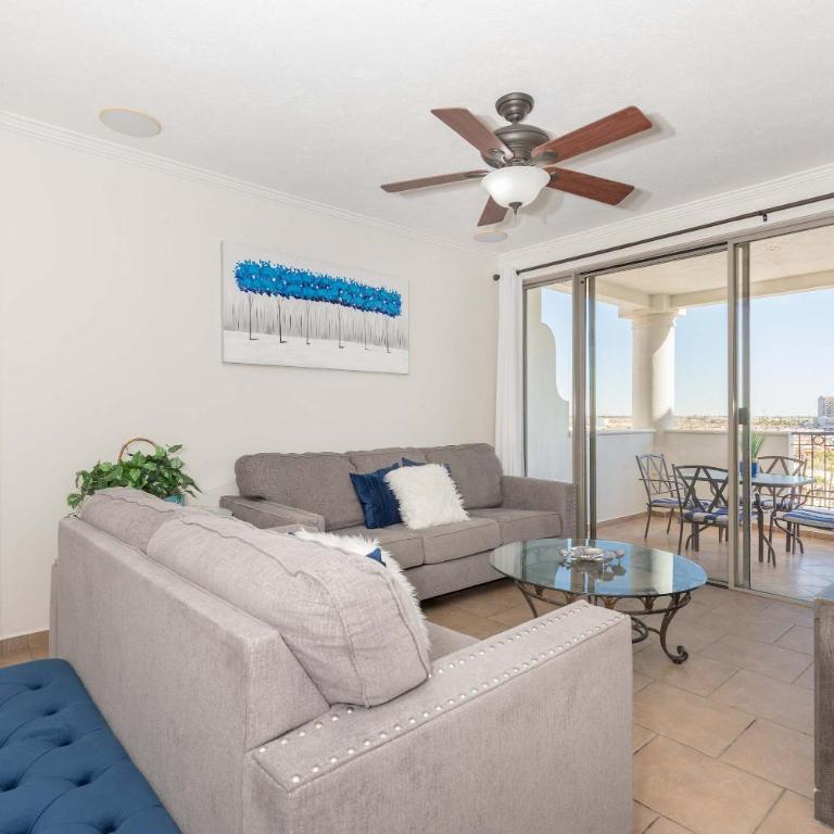Coastal Getaway on Sandy Beach D502 Casa Blanca - Apartment - 14