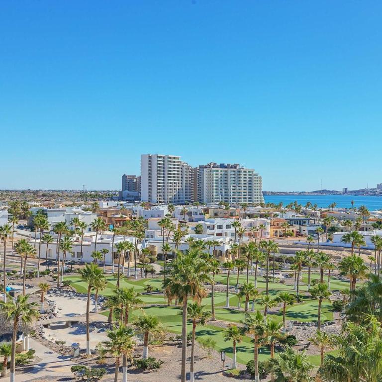 Coastal Getaway on Sandy Beach D502 Casa Blanca - Apartment - 61