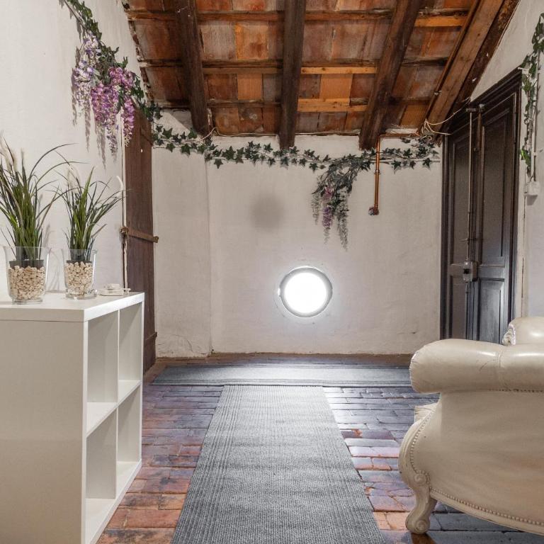 Matteotti Gallery Venice Apt - Two-Bedroom Apartment - 35