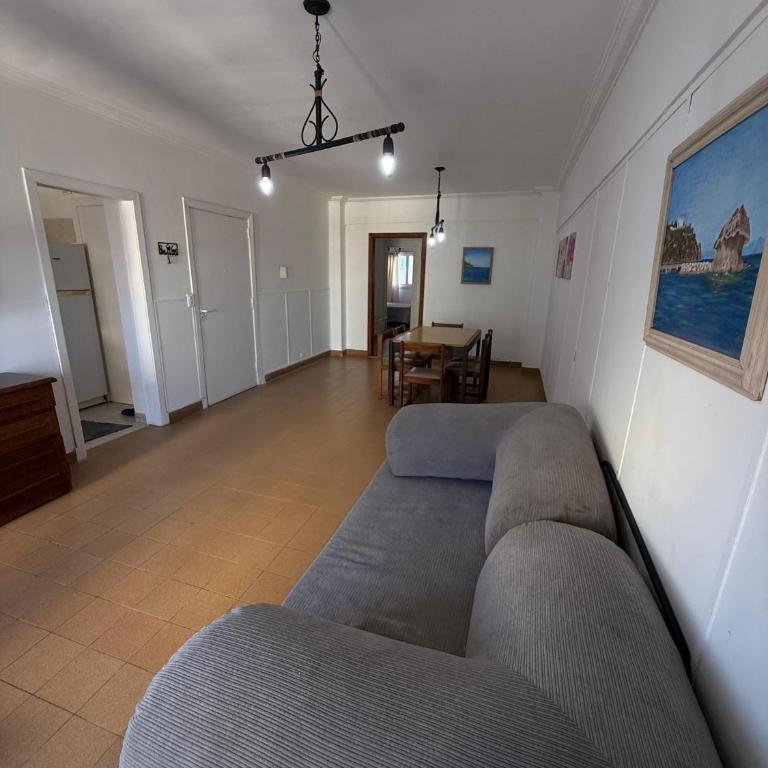 Departamento en Necochea 3 Ambientes con Vista Lateral al Mar - Two-Bedroom Apartment - 1