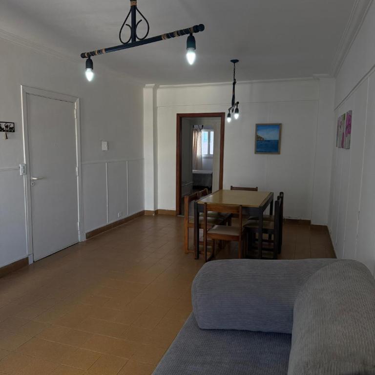 Departamento en Necochea 3 Ambientes con Vista Lateral al Mar - Two-Bedroom Apartment - 5