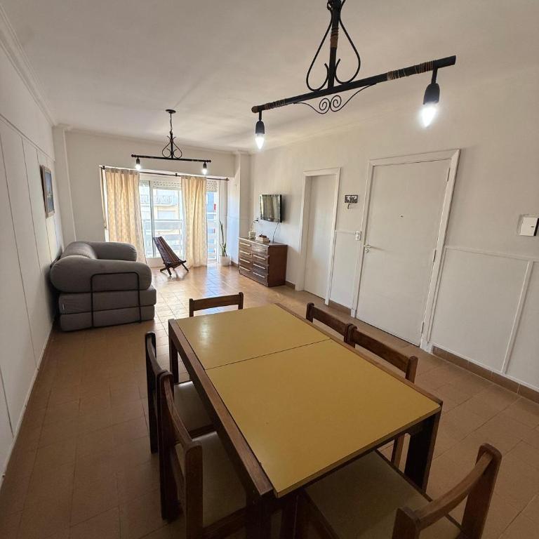 Departamento en Necochea 3 Ambientes con Vista Lateral al Mar - Two-Bedroom Apartment - 6