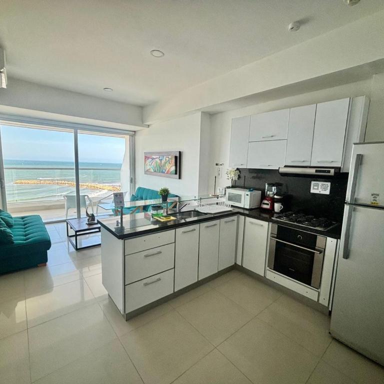 Playa Cartagena Apartments - One-Bedroom Apartment - 2