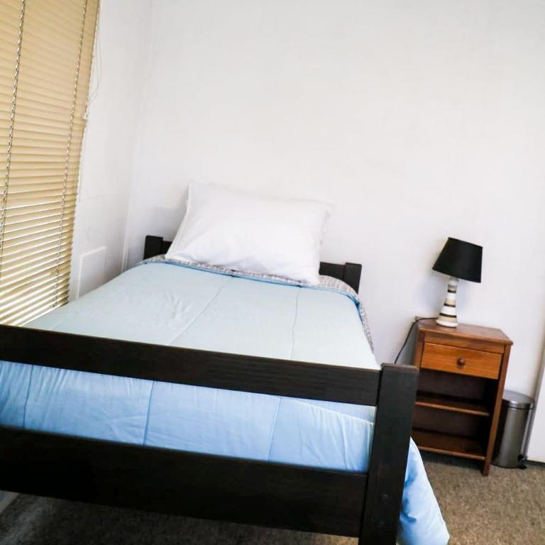Hostal Turpial Patagonia - Twin Room with Shared Bathroom - 2