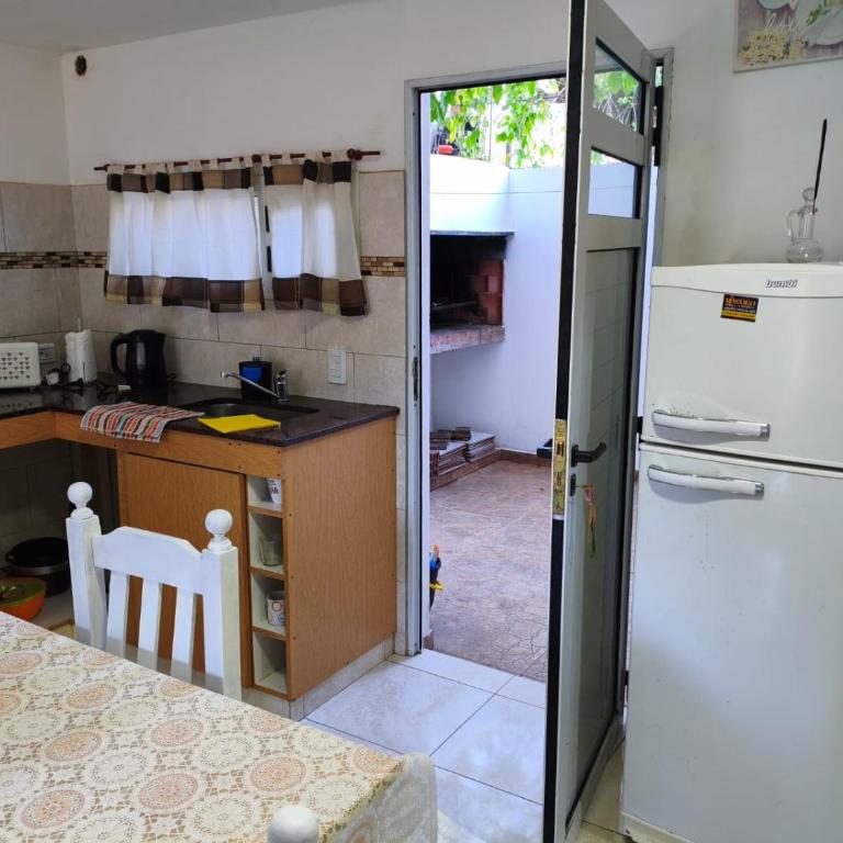 Depto 2 amb Comodo y tranquilo - Two-Bedroom Apartment - 6