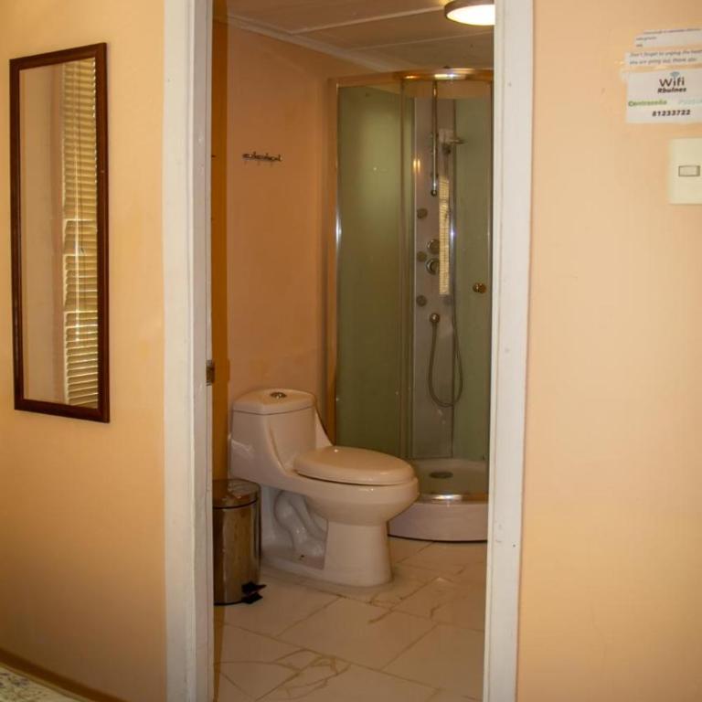 Hostal Turpial Patagonia - Double Room with Private Bathroom - 2