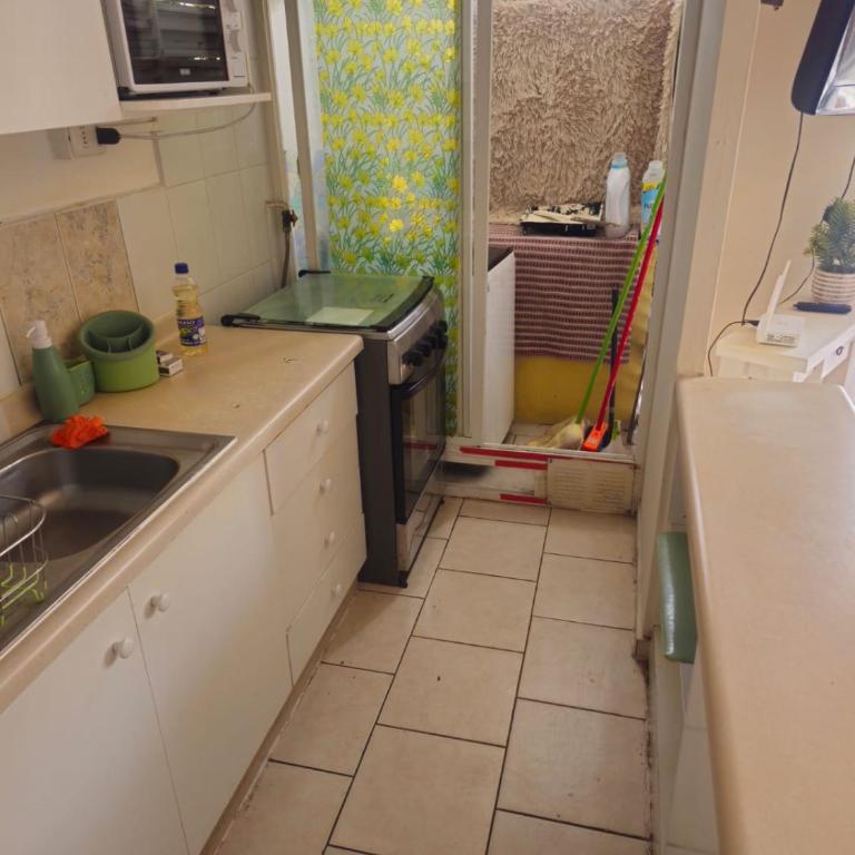 apartamento playa 4 esquinas - Three-Bedroom Apartment with Balcony - 9