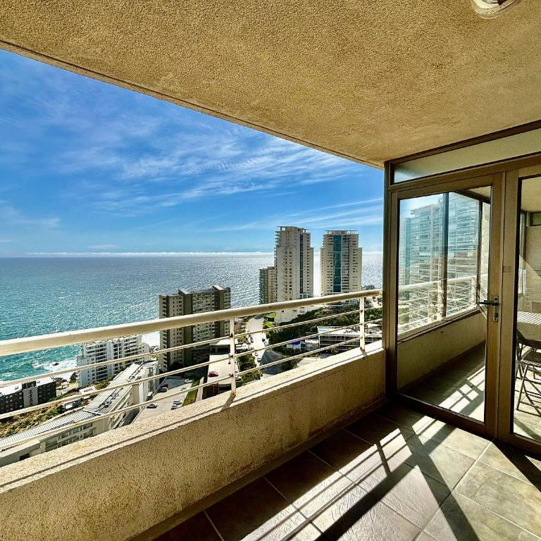 Apartment with Clear Ocean View - Apartment - 1