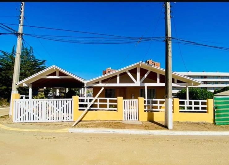 El tabo house - Four-Bedroom House - 1
