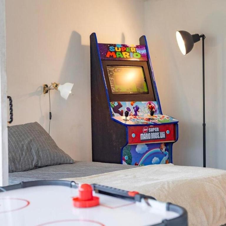 Arcade, Tacataca, AirHockey Terraza - Cenco Center - Three-Bedroom Apartment - 3