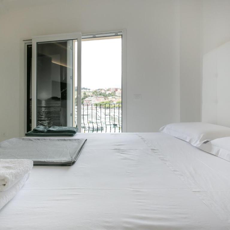 Al Molo Sea View Rooms - Camera Matrimoniale Deluxe con Balcone e Vista Mare - 10