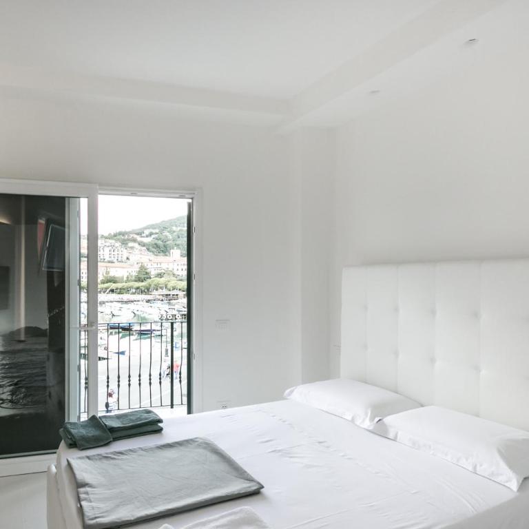 Al Molo Sea View Rooms - Camera Matrimoniale Deluxe con Balcone e Vista Mare - 4