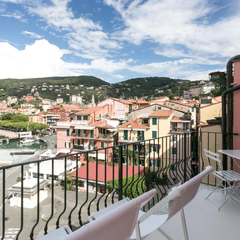 Al Molo Sea View Rooms - Camera Matrimoniale Deluxe con Balcone e Vista Mare - 4