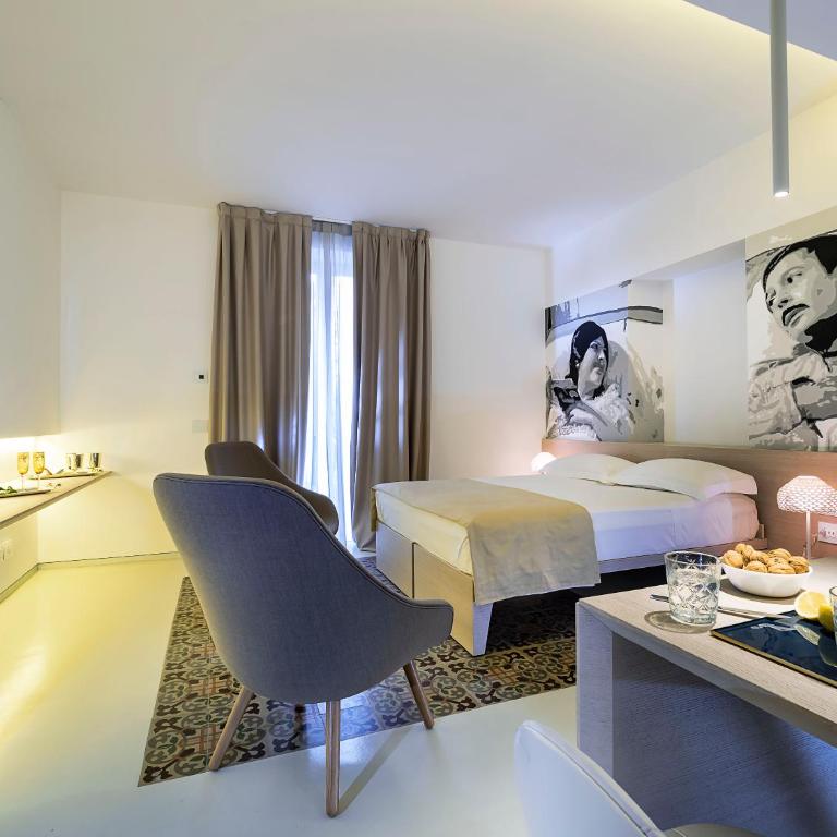 Duomo Suites & Spa - Deluxe Room - 5