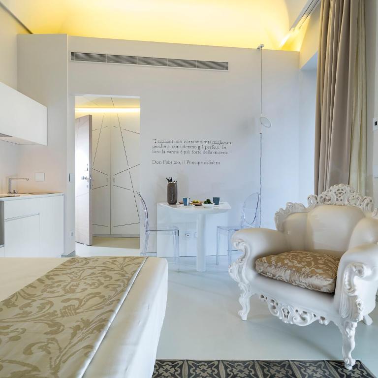 Duomo Suites & Spa - Superior Room - 4