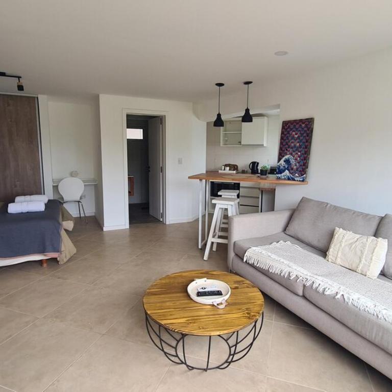 Monoambiente con deck y vista al lago en Playa Bonita - Apartamento de 1 dormitorio - 17