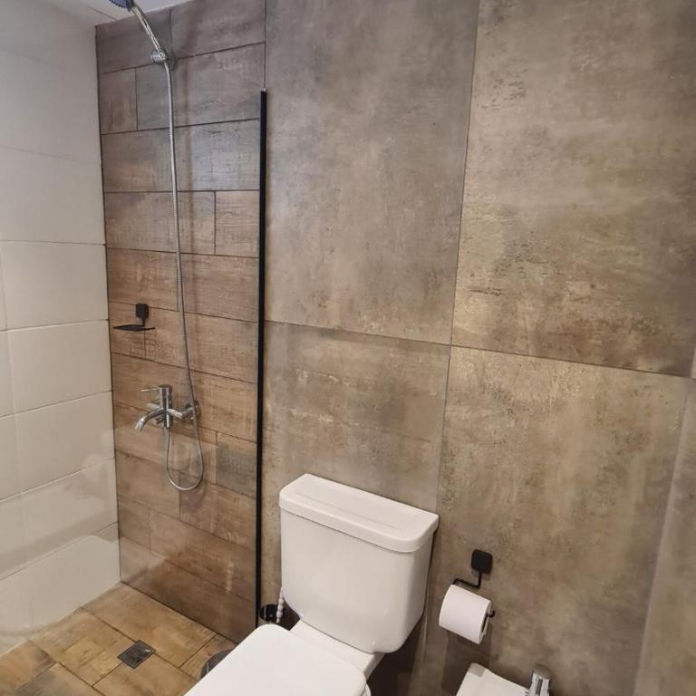 Monoambiente con deck y vista al lago en Playa Bonita - Apartamento de 1 dormitorio - 18