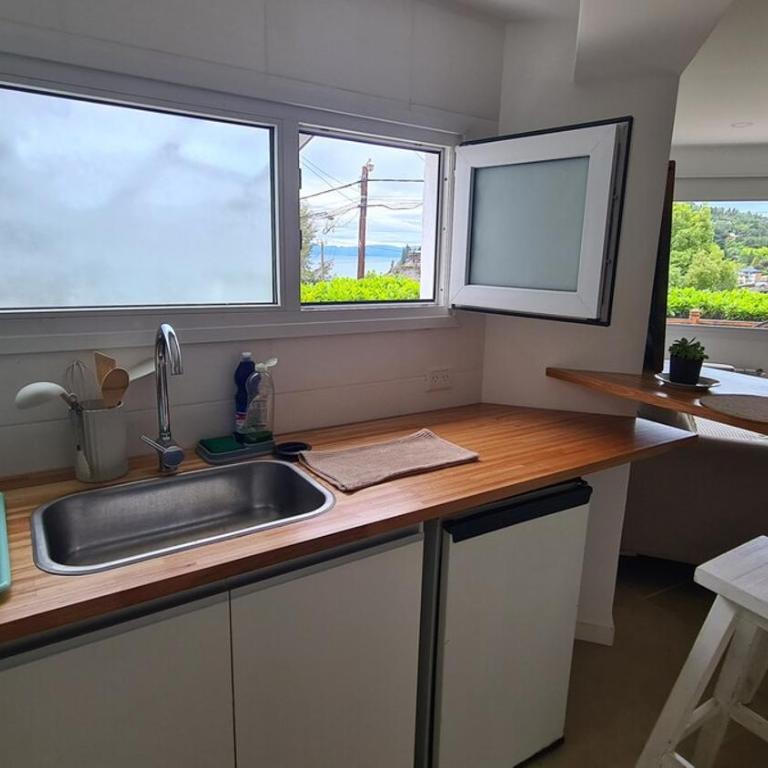 Monoambiente con deck y vista al lago en Playa Bonita - Apartamento de 1 dormitorio - 23