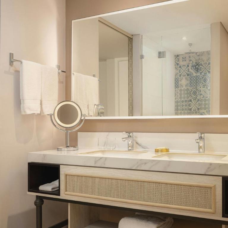 Ermita Cartagena, a Tribute Portfolio Hotel - Superior Queen Room, Guest room, 1 Queen - 3