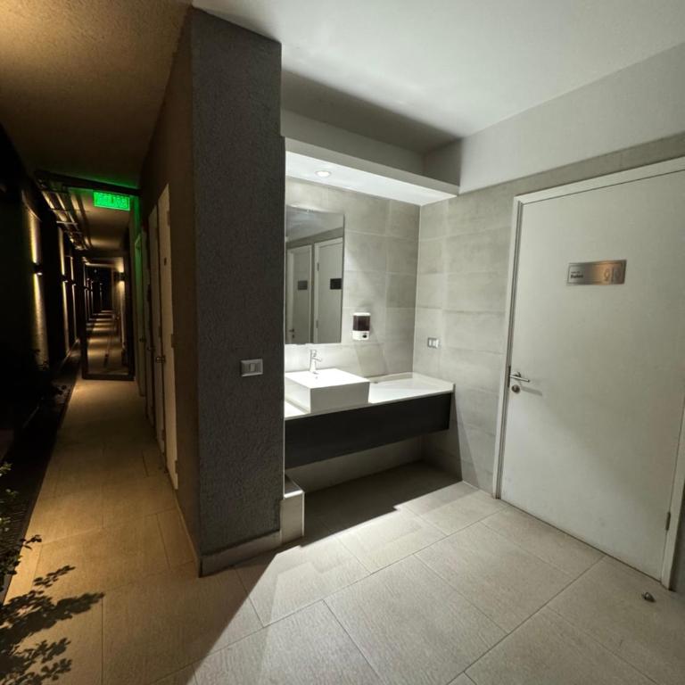 Departamento Suite moderno con ubicación privilegiada en el centro de Santiago, cercano a Palacio De La Moneda y lugares turísticos de la ciudad CON AIRE ACONDICIONADO - One-Bedroom Apartment - 31