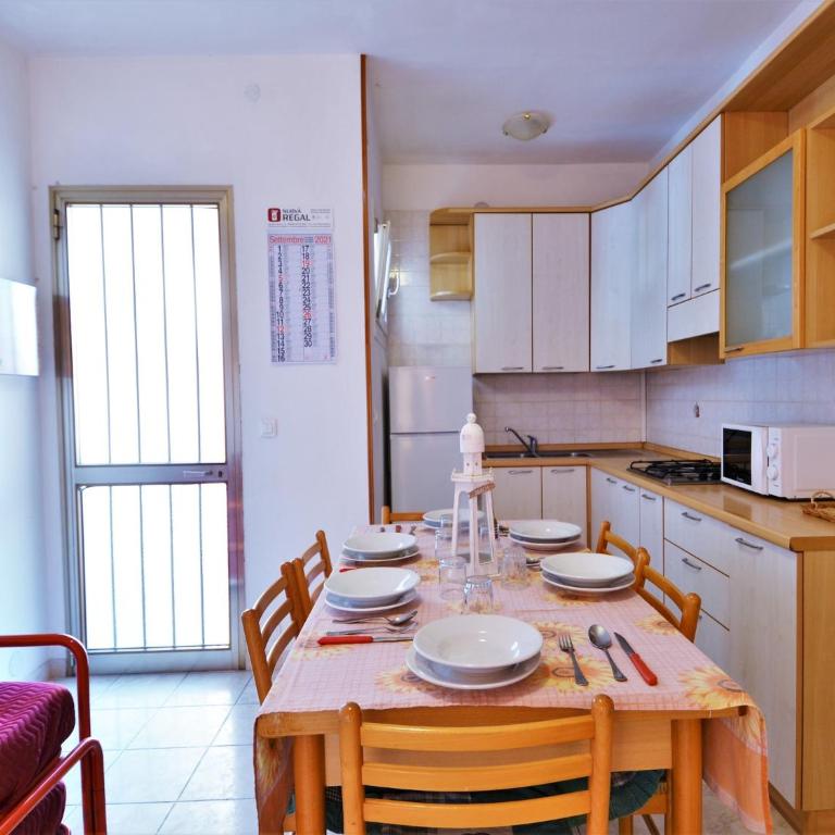 Nice holiday home in Rosolina Mare with a terrace - Casa Vacanze con 2 Camere da Letto - 9