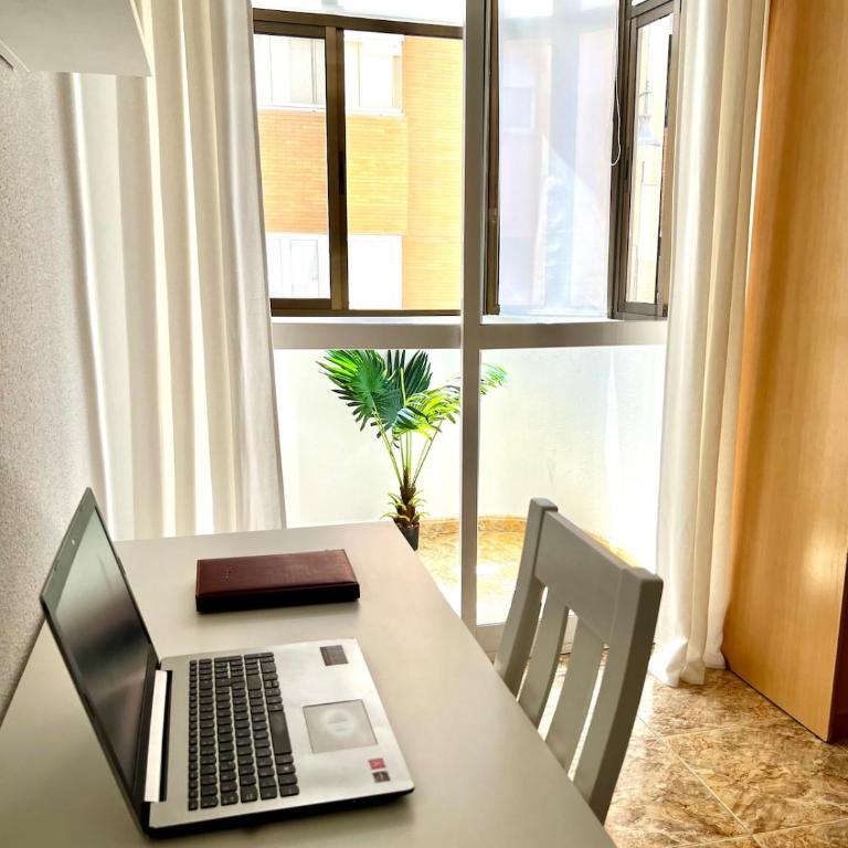 Apartamento cerca estacion y Puerto de Málaga 3 dormitorios Parking - Apartamento de 1 dormitorio - 14
