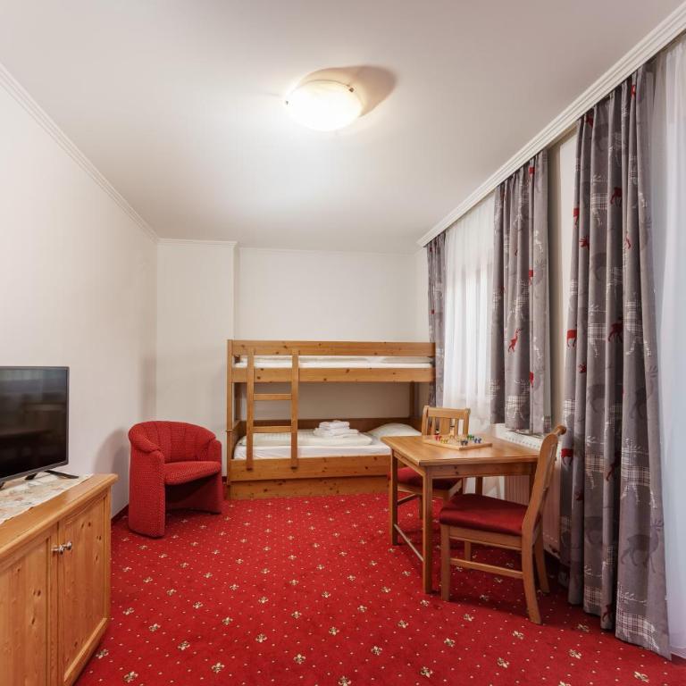 Hotel Moser - Familienzimmer mit Balkon - 3