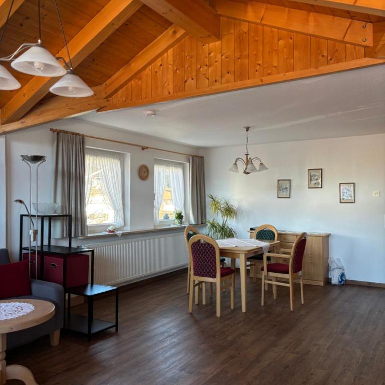 Gästehaus Söllerblick - Apartment mit 1 Schlafzimmer, Balkon und Bergblick - 8