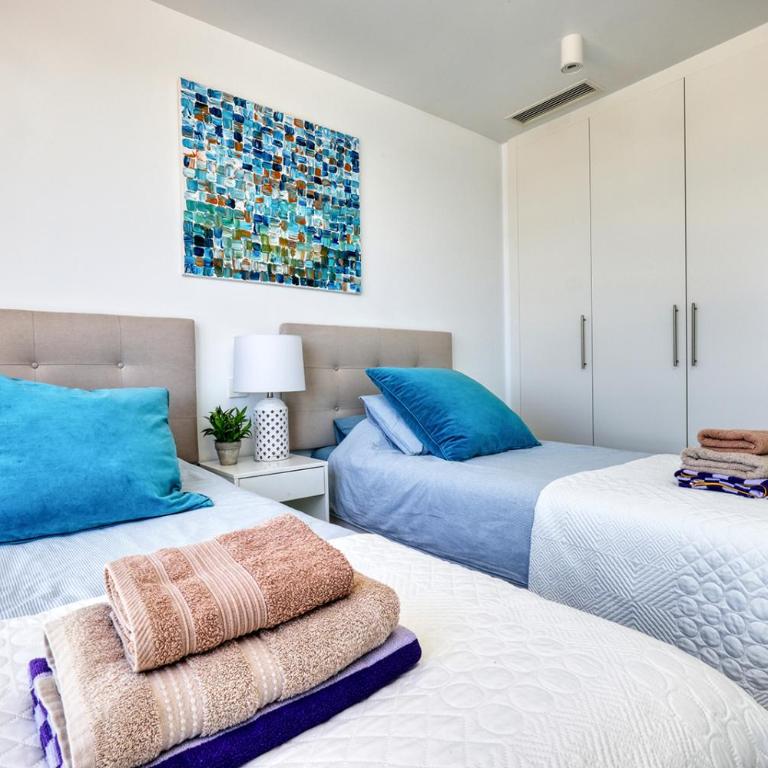 Stunning Three Bedroom Townhouse with Great Views! - Apartamento de 3 dormitorios - 23