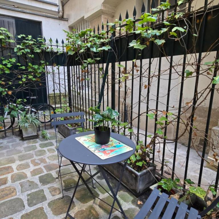 Chic Parisian Retreat Near Louvre, Cafés & Couture - Apartment mit 1 Schlafzimmer - 14