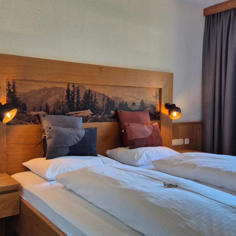 Hotel Dahoam by Miha - Deluxe Doppelzimmer mit Balkon - 7