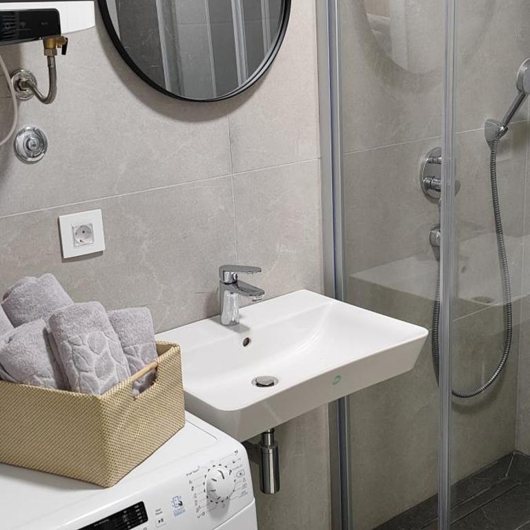 Apartman Sreća - One-Bedroom Apartment - 17