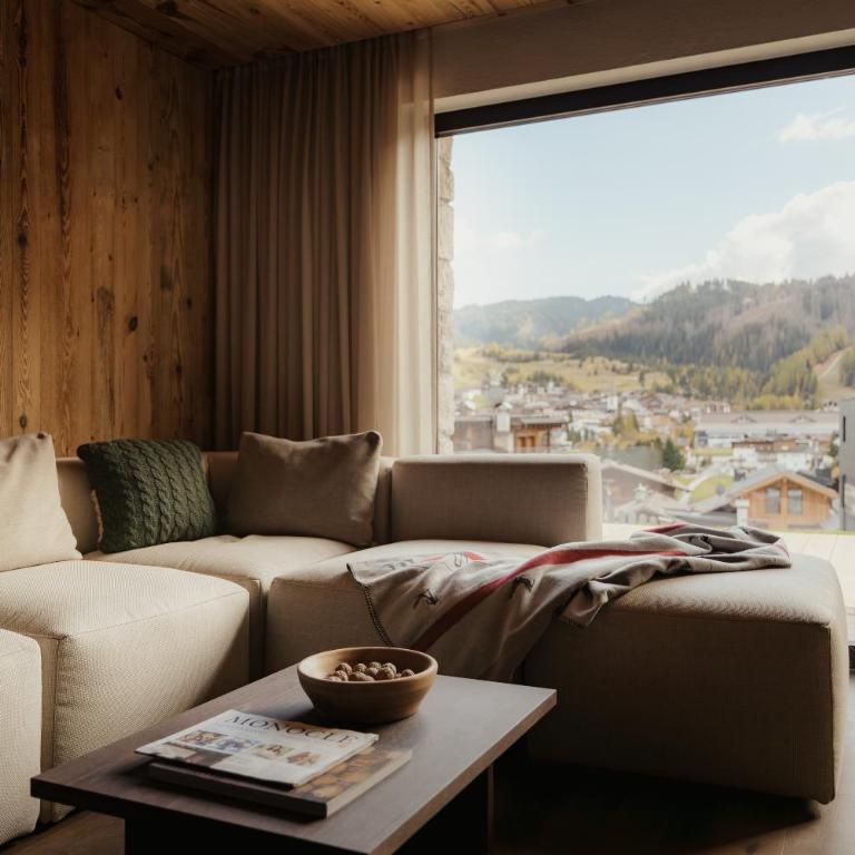 ELMA Corvara - Deluxe-Apartment mit 2 Schlafzimmern und Gartenblick - 4