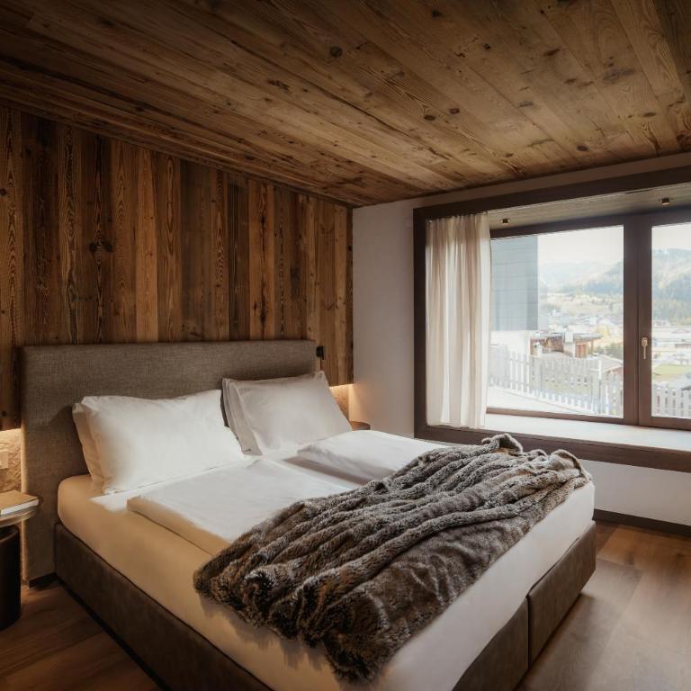 ELMA Corvara - Deluxe-Apartment mit 2 Schlafzimmern und Gartenblick - 6