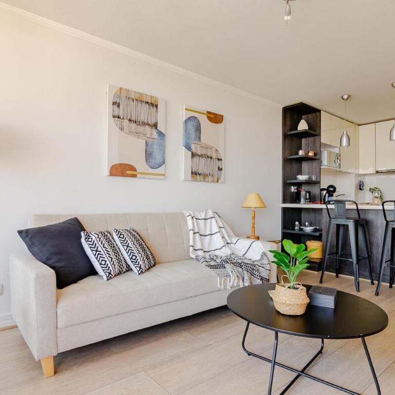 Very comfortable, amazing location - One-Bedroom Apartment with View - 2