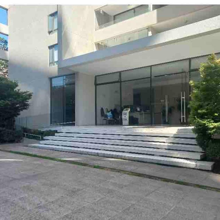 Very comfortable, amazing location - One-Bedroom Apartment with View - 3