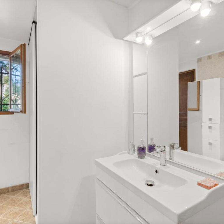 Magnificent Stone Villa in Le Tignet - Villa avec Piscine Privée - 29