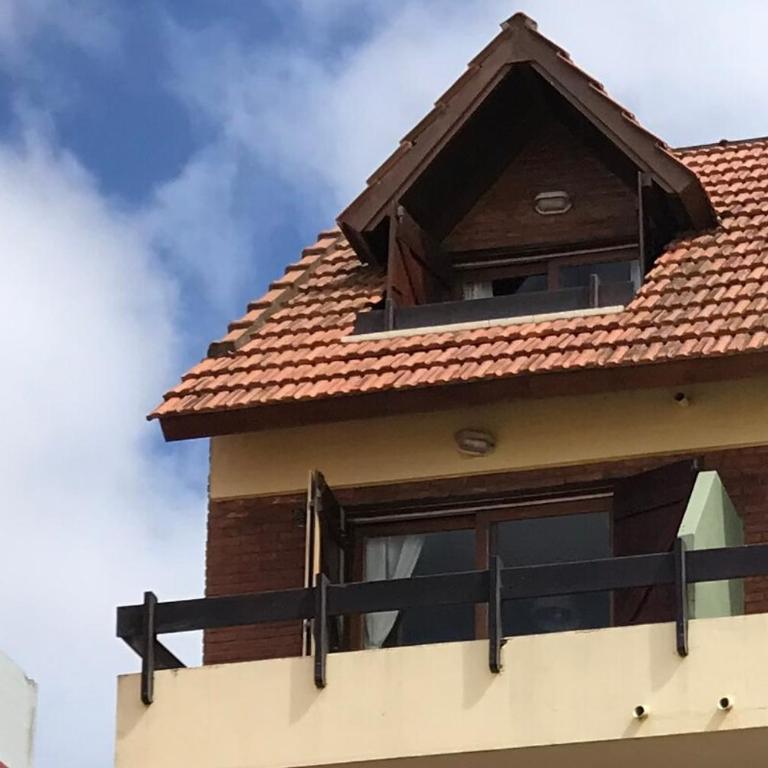 Departamento Frente Mar Pileta Climatiza Cochera - Apartamento de 3 dormitorios - 9