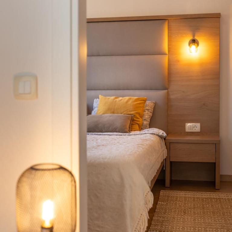 The Dream Getaway & Spa by DeVasco - One-Bedroom Apartment with Balcony - 1