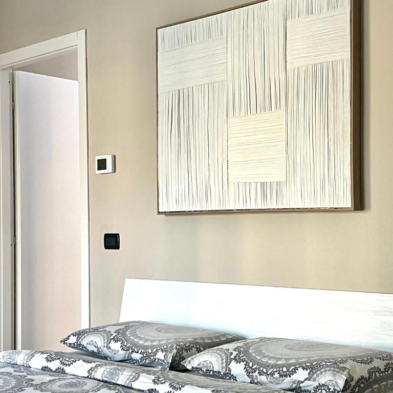 Turin Bicerin White - Studio Apartment with One Double Bed - 1