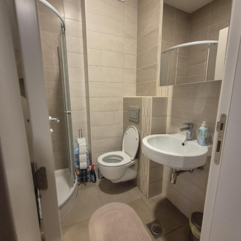 Cozy apartment near Centar - One-Bedroom Apartment - 3