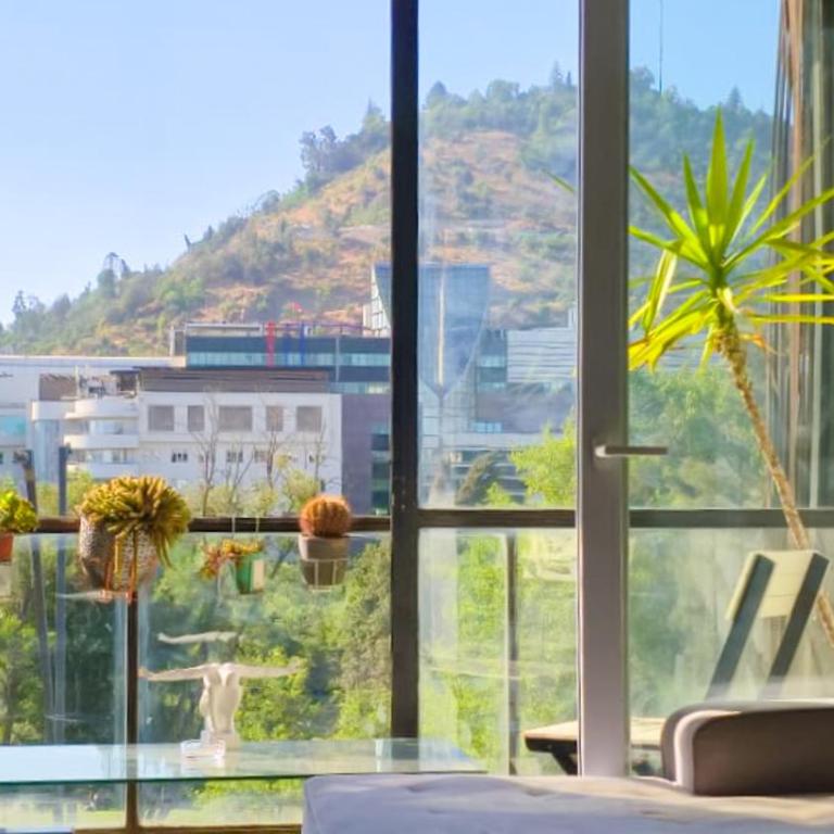 Familar Departamento frente a cerro San Cristobal con Aire acondicionado - Two-Bedroom Apartment - 4