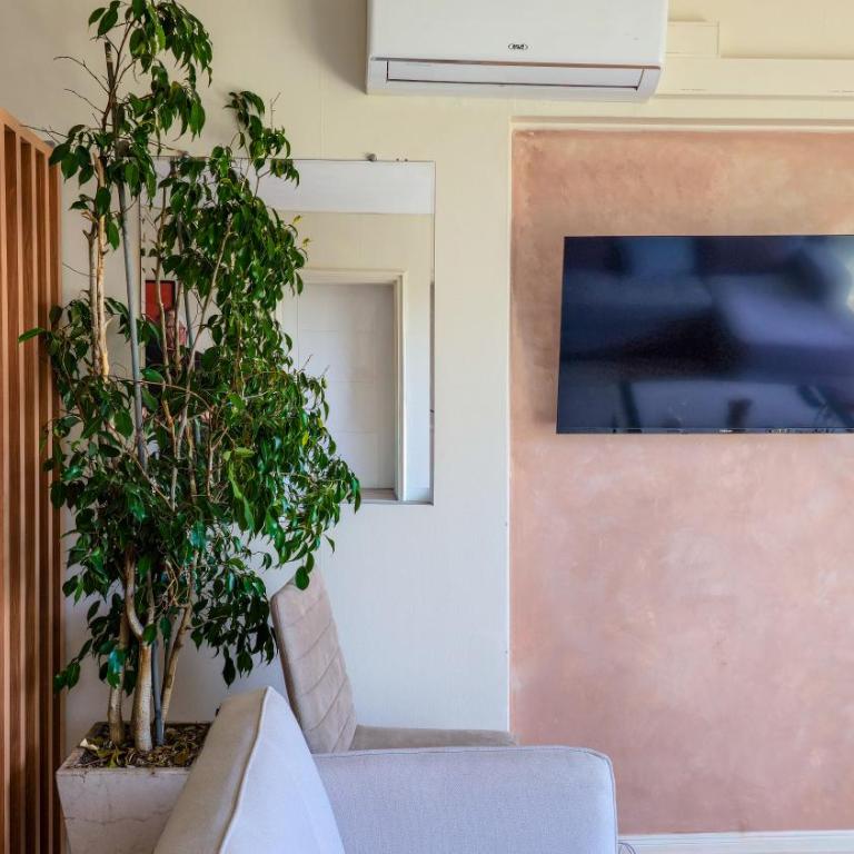 Familar Departamento frente a cerro San Cristobal con Aire acondicionado - Two-Bedroom Apartment - 31