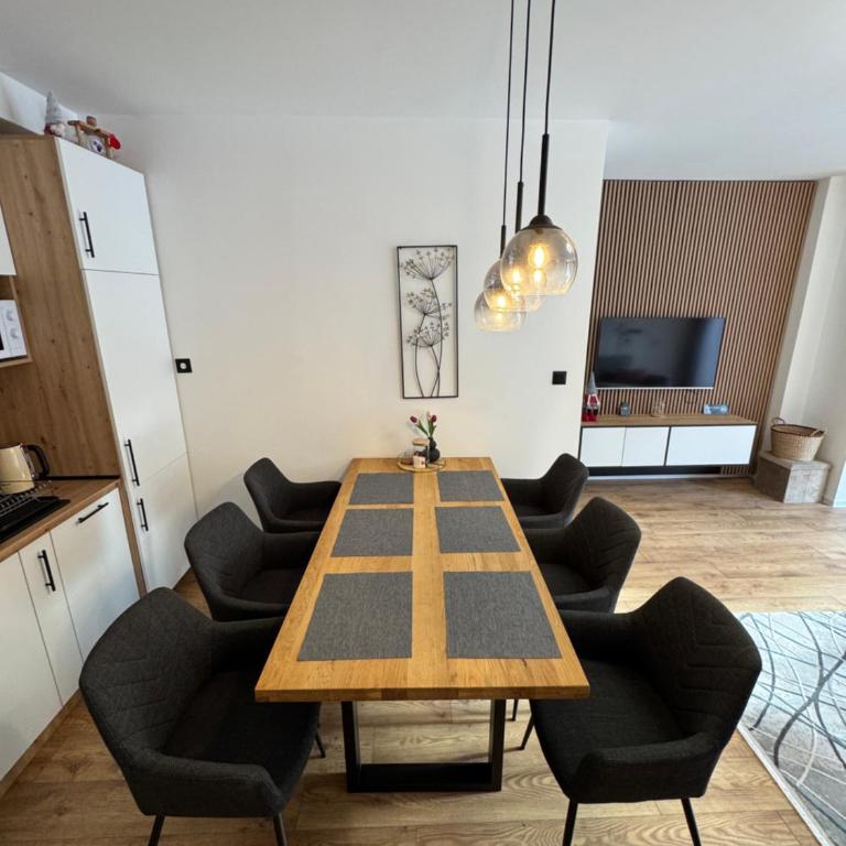 GO Jahorina by Olympic Gardens - Deluxe Two-Bedroom Apartment with Garden View - 8