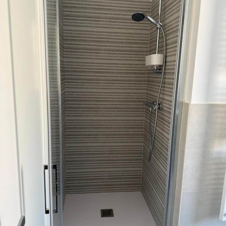 Home far from home - Casa con 2 Camere da Letto - 34