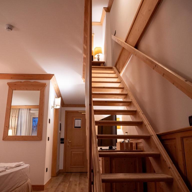 Grifone Dolomiti Resort - Junior Suite con Terrazza - 2