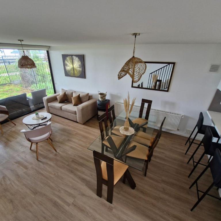 Puerto Varas frente al Lago Llanquihue "Aedes Salus" - Four-Bedroom House - 1