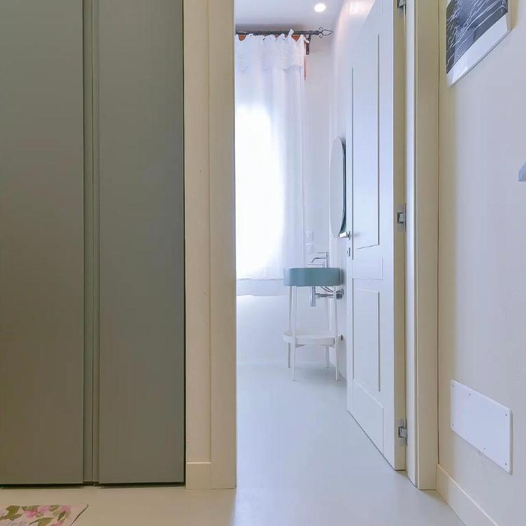 La Terrazza sul Garda - Three-Bedroom Apartment - 7