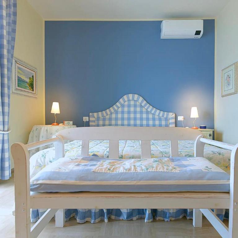 La Terrazza sul Garda - Three-Bedroom Apartment - 17