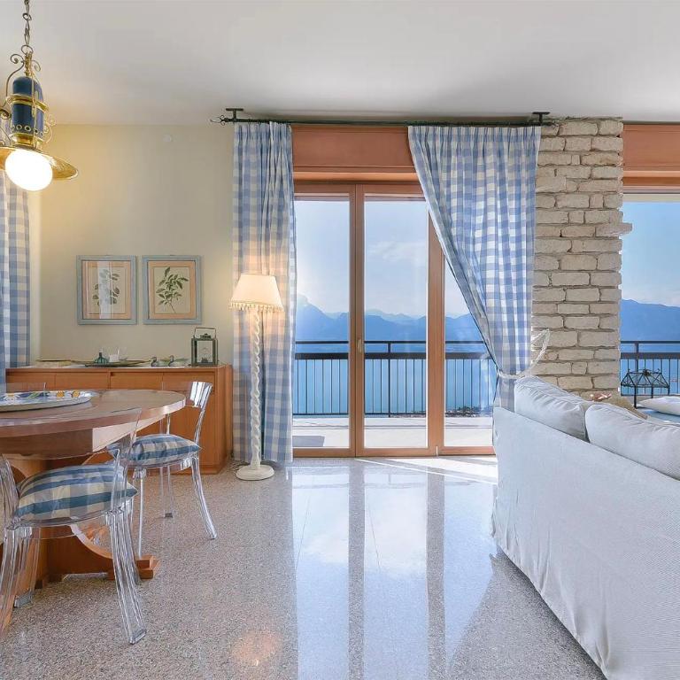 La Terrazza sul Garda - Three-Bedroom Apartment - 20